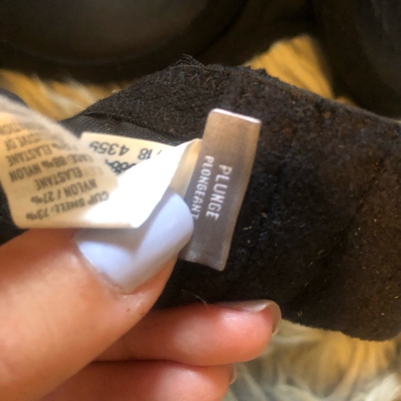 AERIE 32B PLUNGE strapless push up! Can add straps - Picture 4 of 4